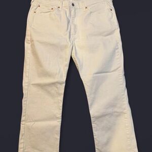 (SOLD) Levi's Men's Cream Straight Jeans